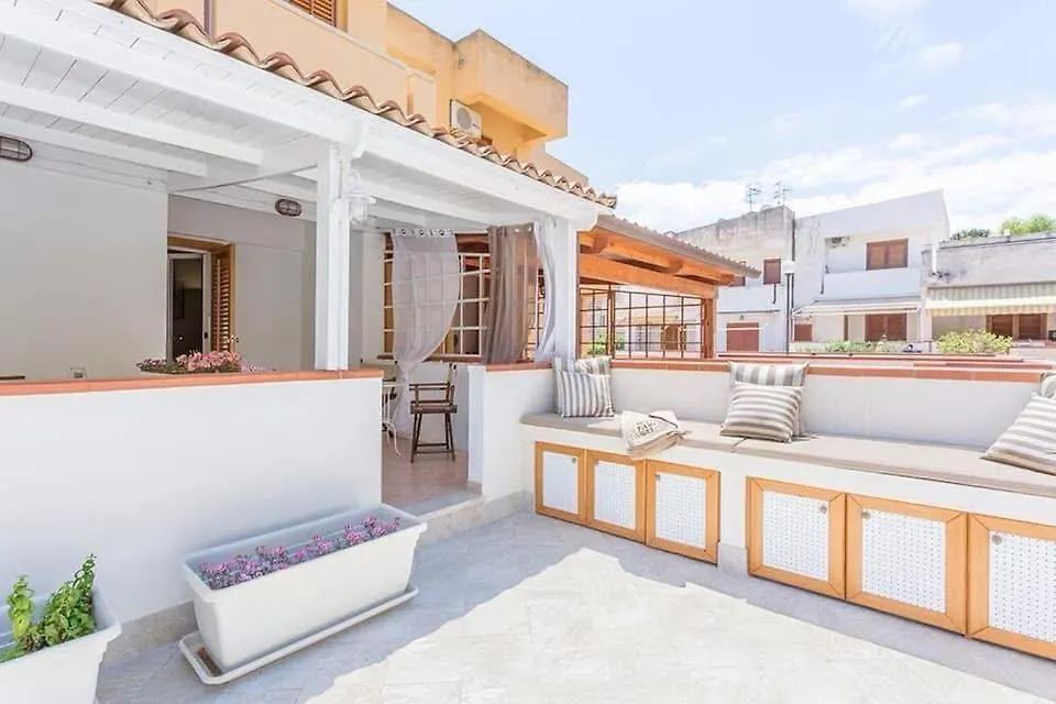 Гостевой дом Suite Faro 33 San Vito Lo Capo