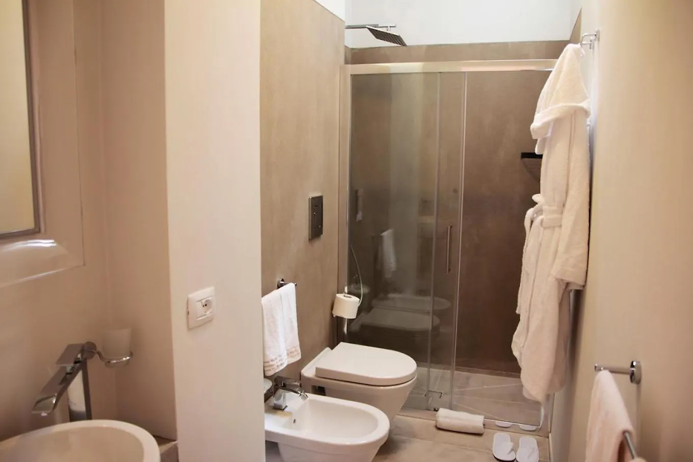 Suite Faro 33 San Vito Lo Capo 0*,